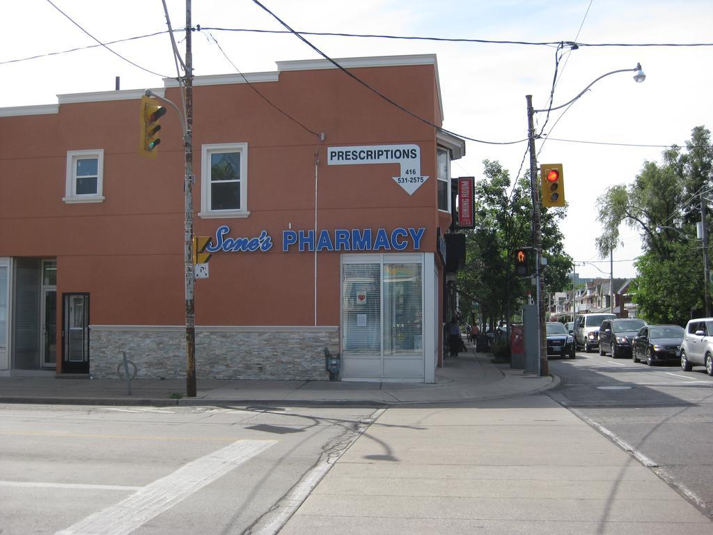 Dovercourt Village Mews Toronto Exterior photo