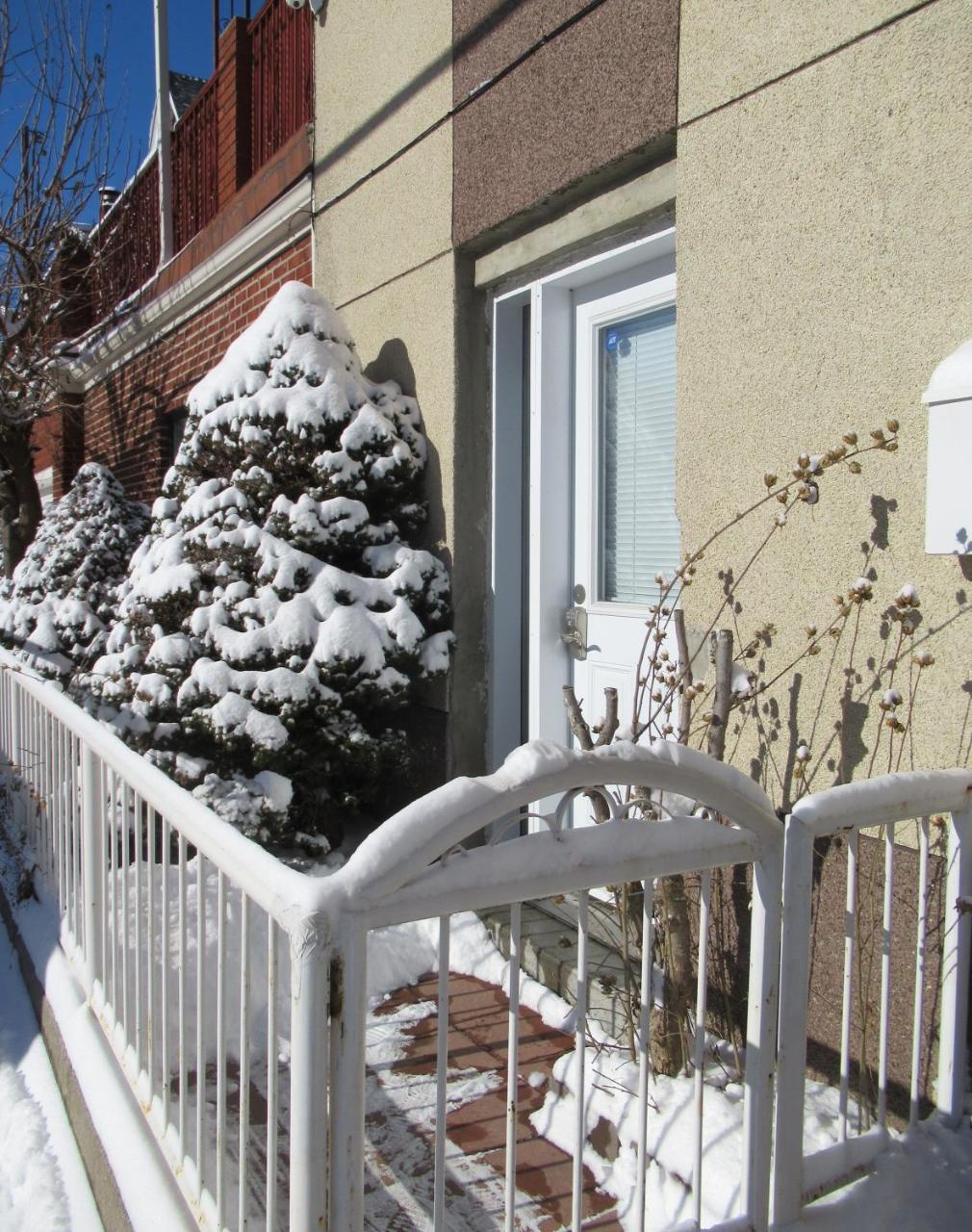 Dovercourt Village Mews Toronto Exterior photo